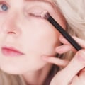 Minimizing Fine Lines and Wrinkles with Makeup: Tips and Tricks for Women 40+