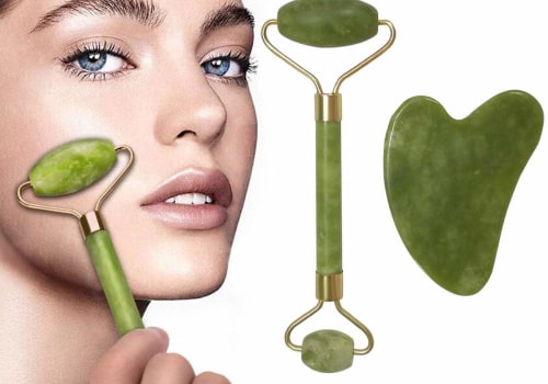Jade Rollers for Lymphatic Drainage and Improved Circulation: Tips and Tricks for Fashionable Women Over 40